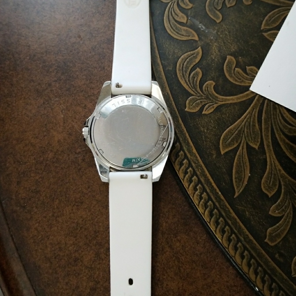 Fossil Watch - Picture 4 of 4